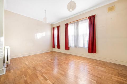 3 bedroom end of terrace house for sale, Thornbury Road, SW2