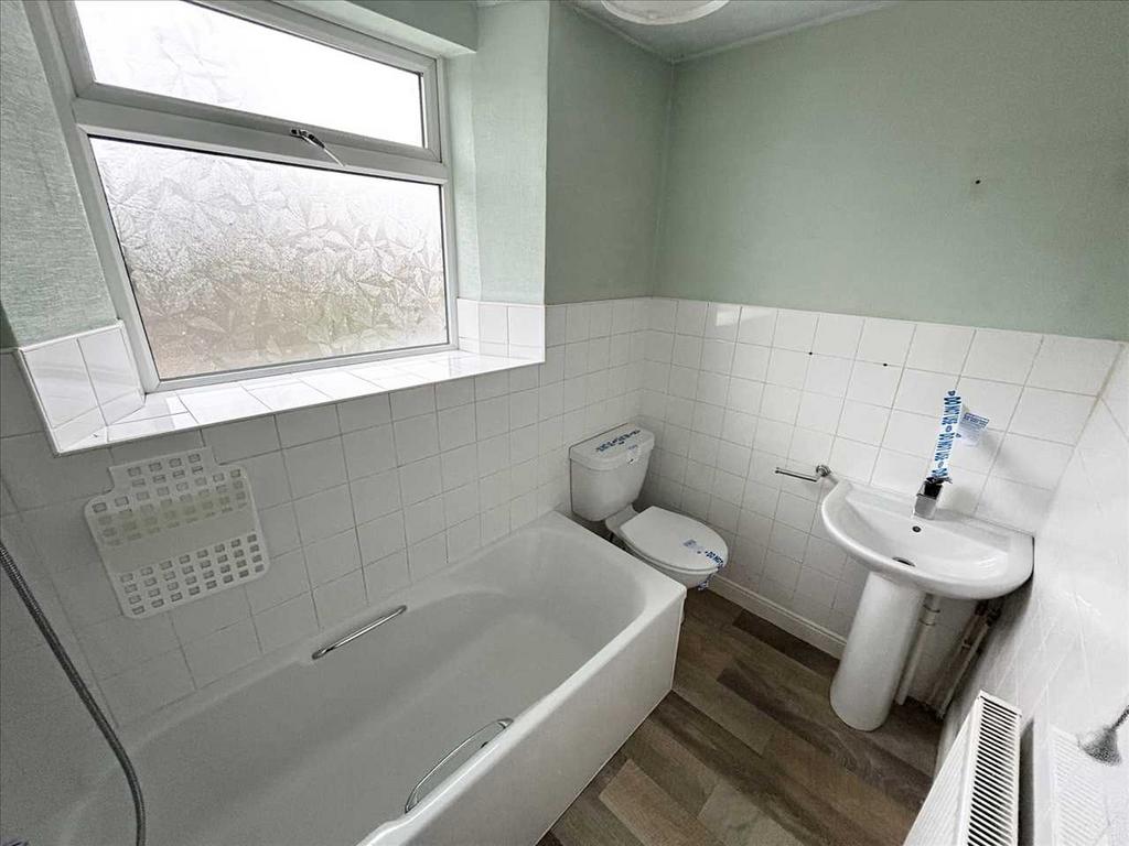 En suite bathroom