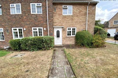 2 bedroom ground floor flat to rent, Orchard Mead, Ringwood, BH24