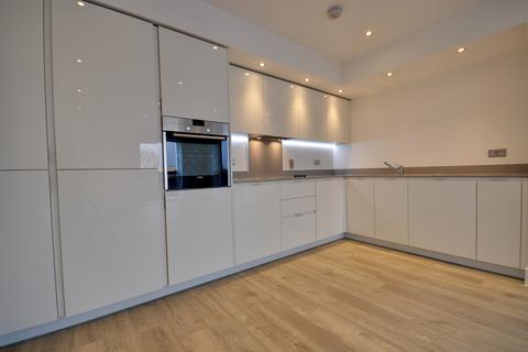 3 bedroom flat to rent, Grove Court, Lyon Road, Harrow, HA1