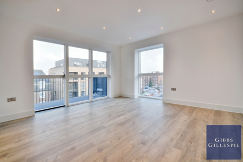 3 bedroom flat to rent, Grove Court, Lyon Road, Harrow, HA1
