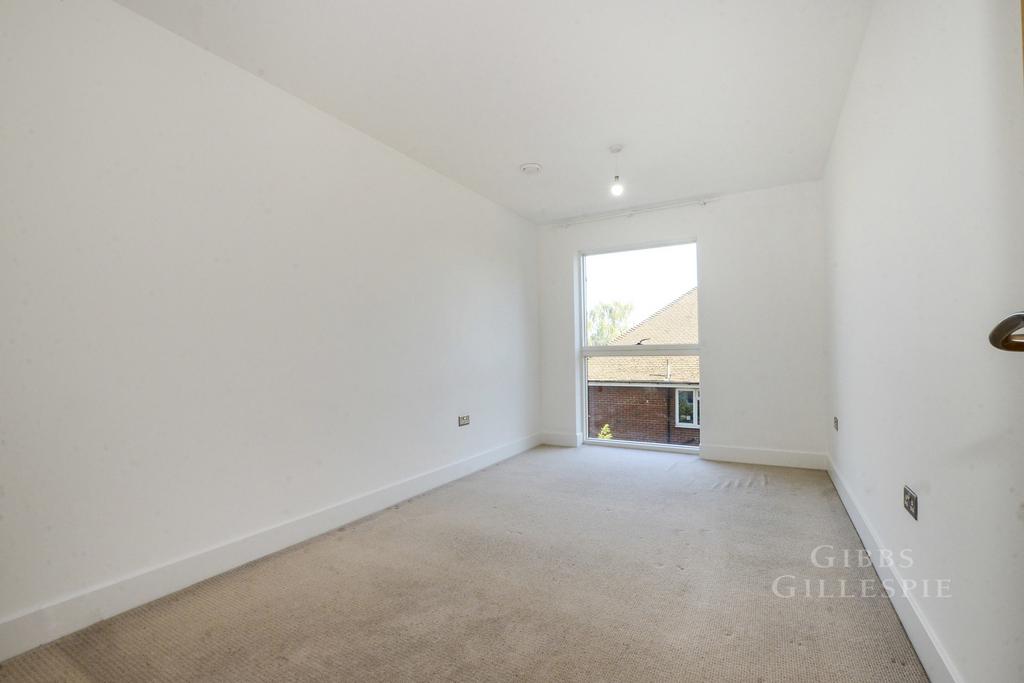 Apartment in Harrow - More