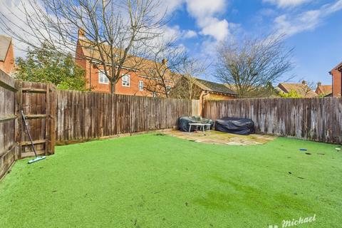 5 bedroom detached house for sale, Wykeham Path, AYLESBURY