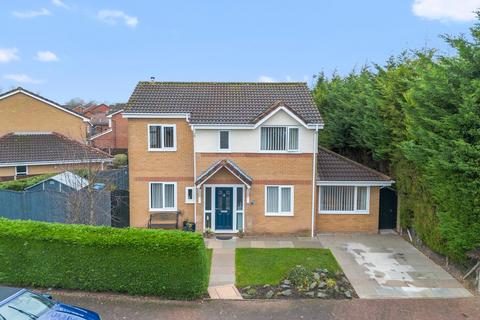 4 bedroom detached house for sale, Falconers Green, Westbrook, WA5