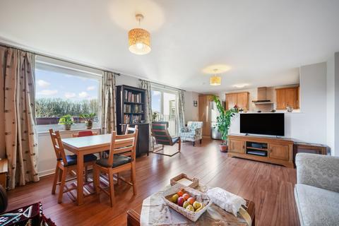 2 bedroom flat for sale, 4-4 New Mart Gardens, Edinburgh, EH14 1TZ