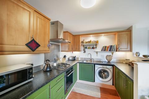 2 bedroom flat for sale, 4-4 New Mart Gardens, Edinburgh, EH14 1TZ