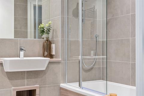 undefined, 2 Woodlands Avenue, Acton W3