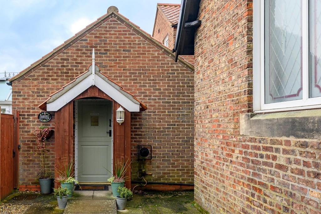 Garden Cottage-12.jpg