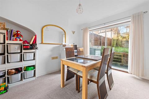 undefined, Spring Vale, Bexleyheath, Kent, DA7