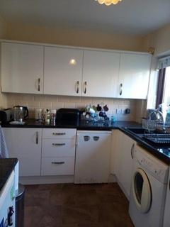 2 bedroom house to rent, Governors Hill, East IM2