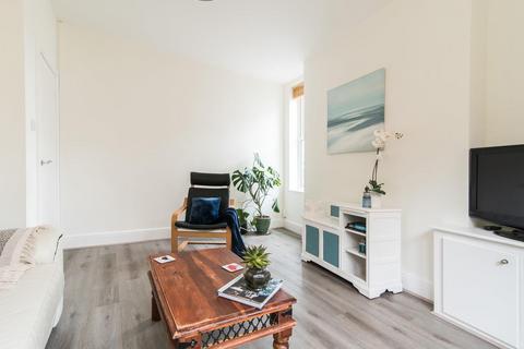 1 bedroom in a house share to rent, Church Drive, Carrington, Nottingham, NG5 2AS