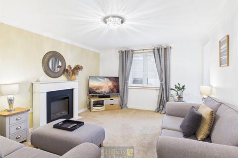 2 bedroom apartment for sale, Bell Close, Laindon, Basildon, Essex, SS15