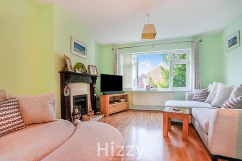 undefined, Clopton Gardens, Hadleigh IP7
