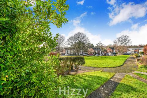 undefined, Clopton Gardens, Hadleigh IP7