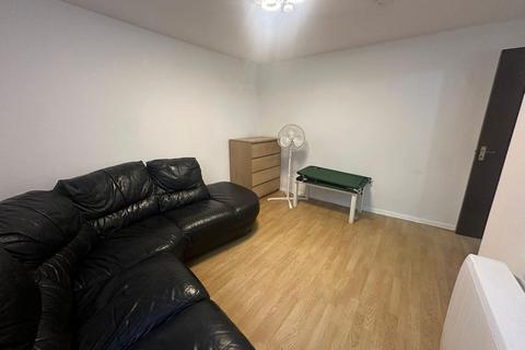 1 bedroom flat to rent, 106, Belgrave Gate Leicester, LE1 3GR