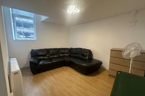 1 bedroom flat to rent, 106, Belgrave Gate Leicester, LE1 3GR