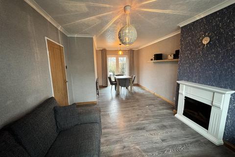 2 bedroom end of terrace house to rent, Thistledown Road, Birmingham B34