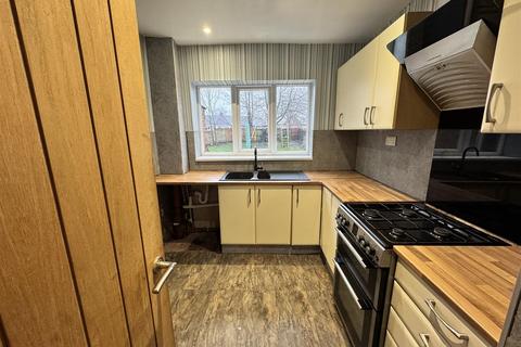2 bedroom end of terrace house to rent, Thistledown Road, Birmingham B34