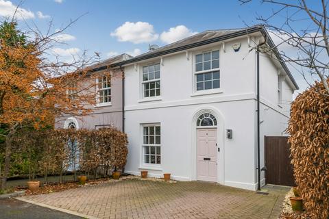 undefined, Churchill Close, Redhill, RH1
