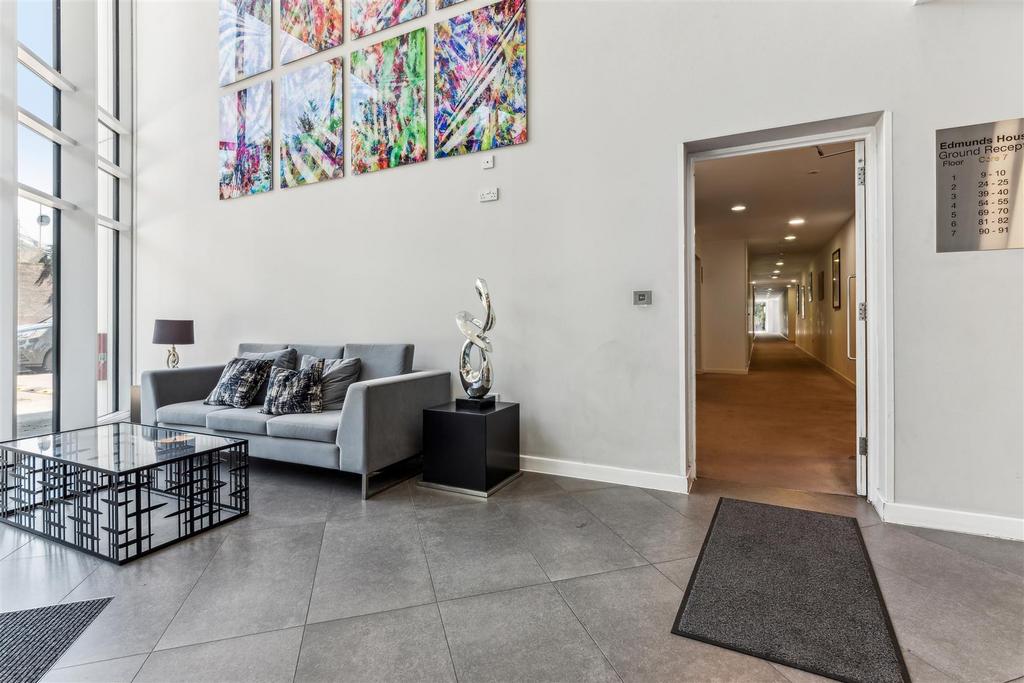 Edmunds House, W4 - FOR SALE