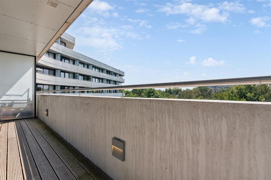 Edmunds House, W4 - FOR SALE