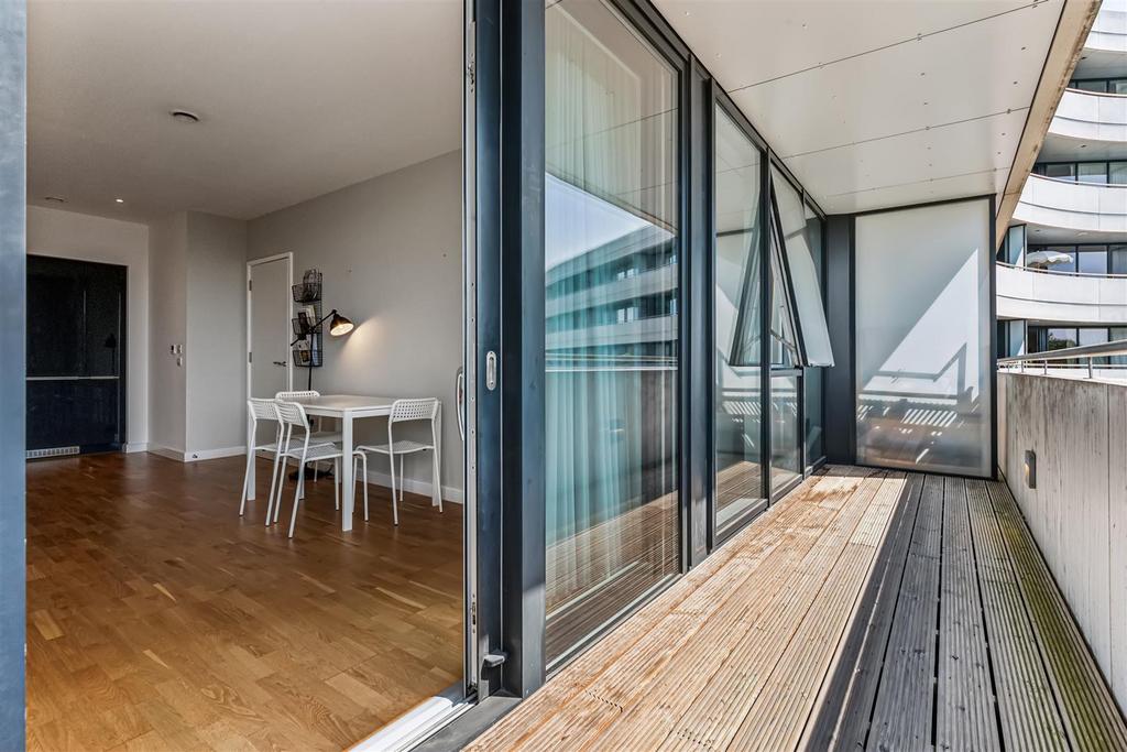 Edmunds House, W4 - FOR SALE