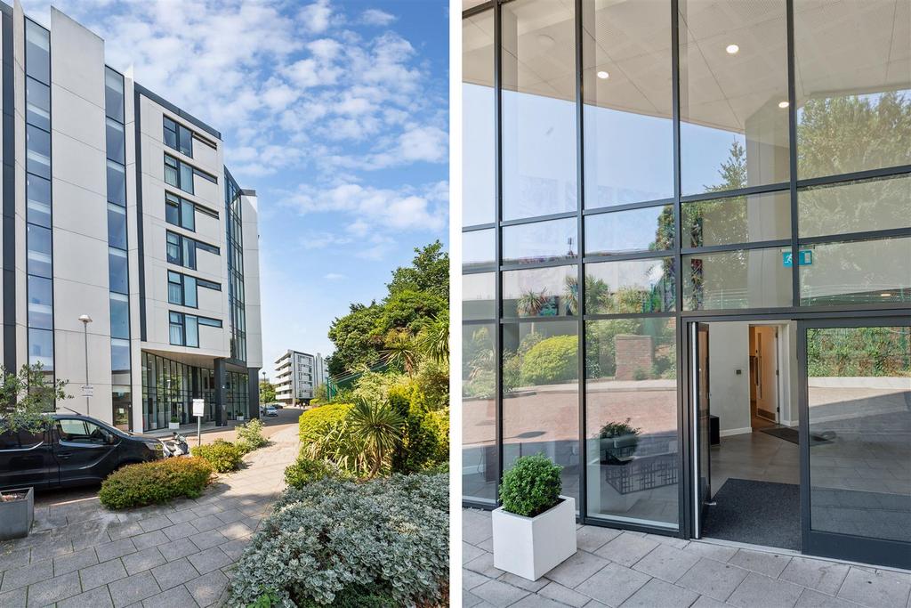 Edmunds House, W4 - FOR SALE