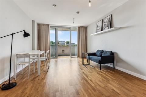 1 bedroom flat for sale, Colonial Drive, London, W4