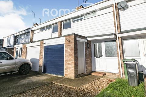 3 bedroom terraced house to rent, Maple Close, Sonning Common, Reading, RG4