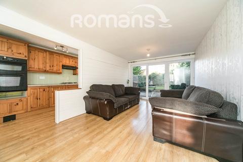3 bedroom terraced house to rent, Maple Close, Sonning Common, Reading, RG4