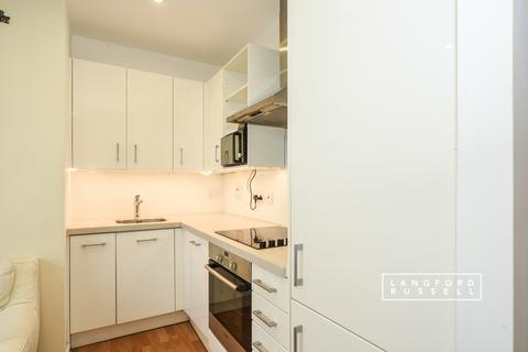 1 bedroom flat to rent, Station Road Sidcup DA15