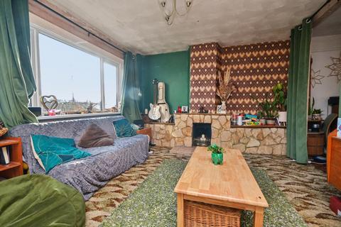 3 bedroom end of terrace house for sale, Salisbury
