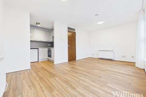 2 bedroom flat for sale, Bierton Road, Aylesbury HP20