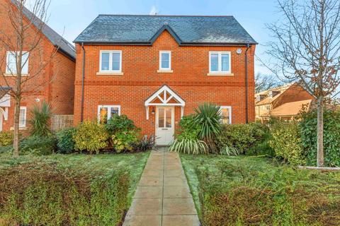 3 bedroom detached house for sale, Aspen Road, High Wycombe HP10