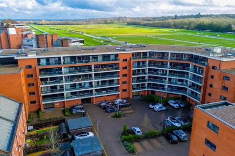 2 bedroom apartment for sale, Racecourse Road, Newbury, Berkshire, RG14