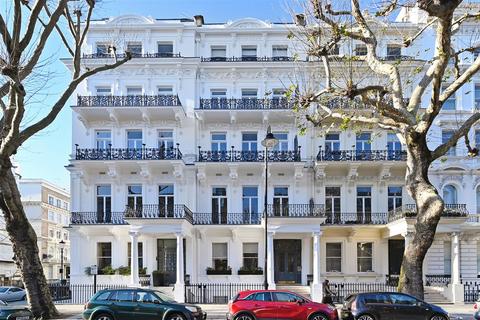 3 bedroom apartment for sale, Queen's Gate, South Kensington, SW7