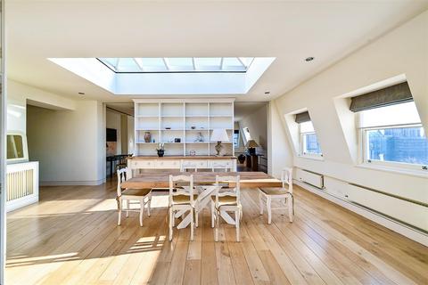 3 bedroom apartment for sale, Queen's Gate, South Kensington, SW7