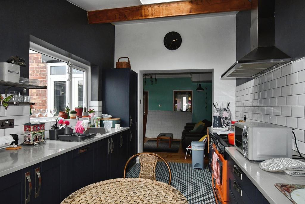 Fitted Kitchen
