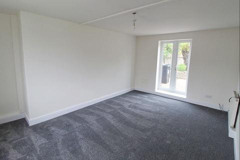 3 bedroom semi-detached house to rent, Mahon Avenue, Rawmarsh, Rotherham