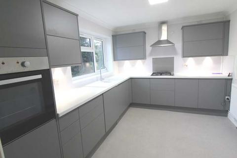 3 bedroom detached bungalow to rent, Deal Way, Brightlingsea CO7