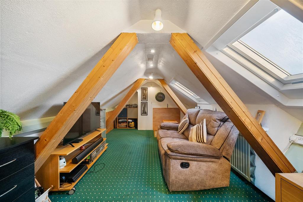 Loft1.jpg