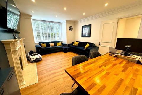 2 bedroom apartment to rent, Glasfryn Court, Brickfields, Harrow HA2 0NE