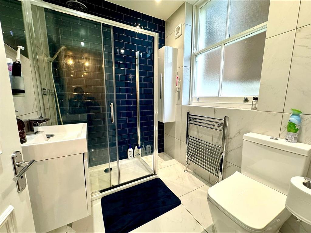Ensuite Shower Room