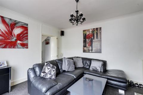 3 bedroom terraced house for sale, Bonington Drive, Arnold NG5