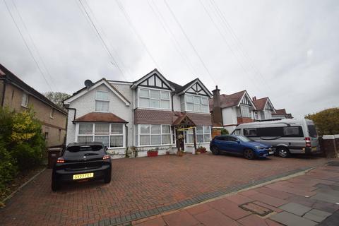 1 bedroom apartment to rent, Rosebery Avenue, Eastbourne BN22