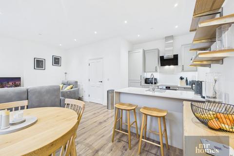 1 bedroom ground floor flat for sale, Old Port Road, Wenvoe, Cardiff, CF5