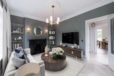undefined, CHAIN FREE | Bolnore Road, Haywards Heath
