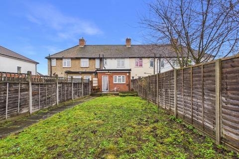 2 bedroom terraced house for sale, Ravensbourne Avenue, Stanwell, Surrey, TW19
