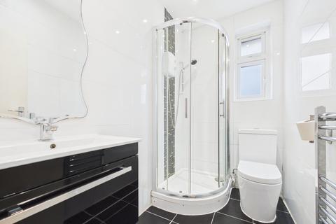 2 bedroom terraced house for sale, Ravensbourne Avenue, Stanwell, Surrey, TW19