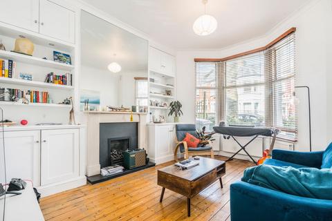2 bedroom ground floor flat to rent, Hartland Road, NW6
